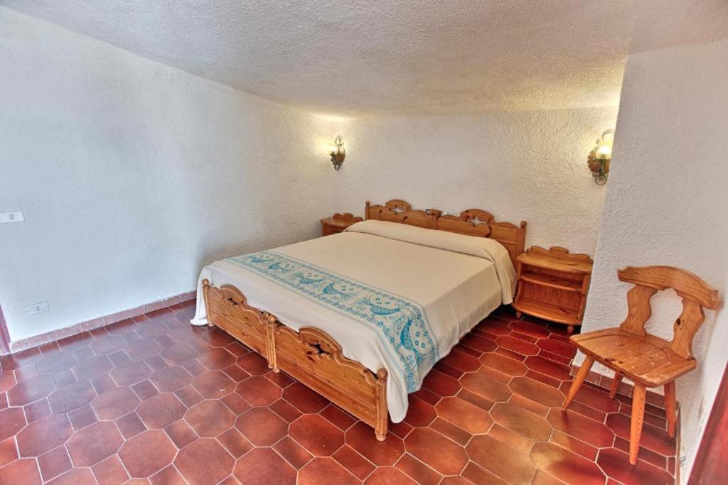 Hotel Al Faro Spiaggia La Cinta Santeodoro San Teodoro  Luaran gambar